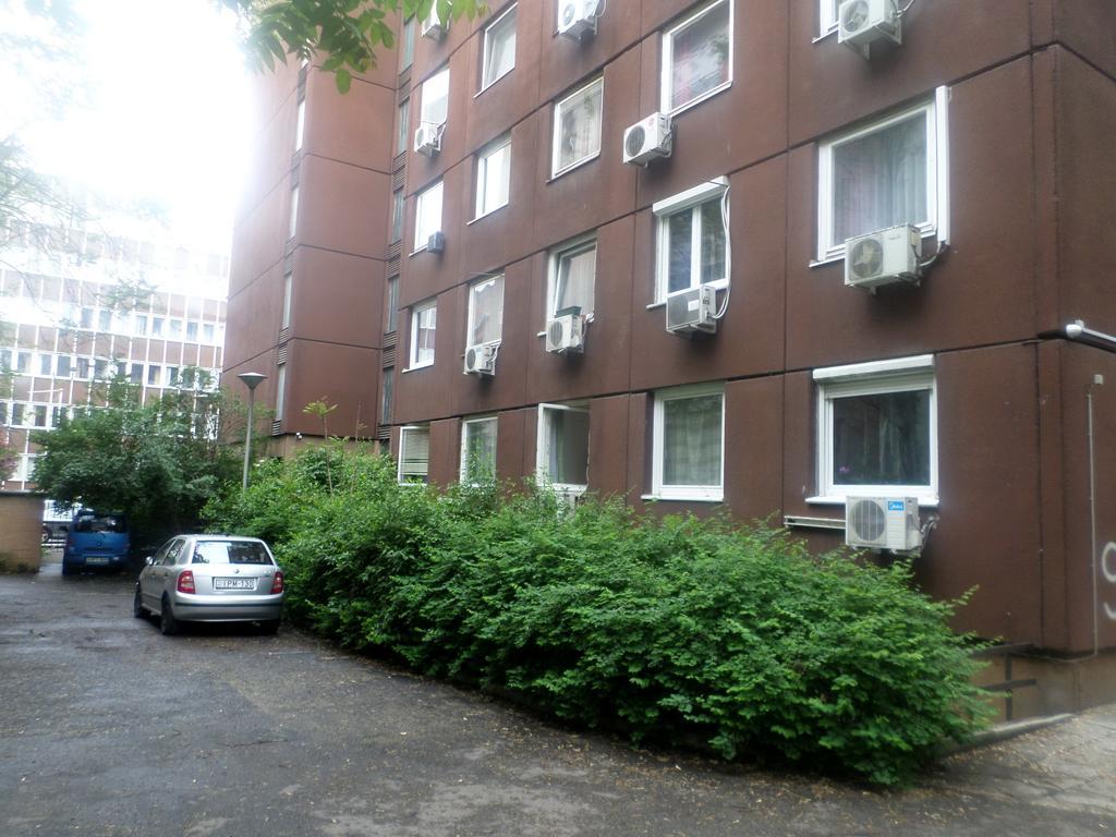 Apartments Leslie Budapest Bagian luar foto