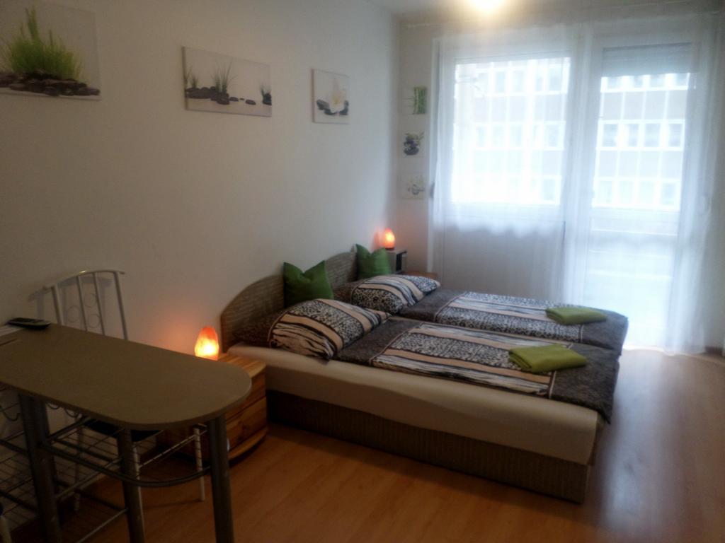 Apartments Leslie Budapest Bagian luar foto