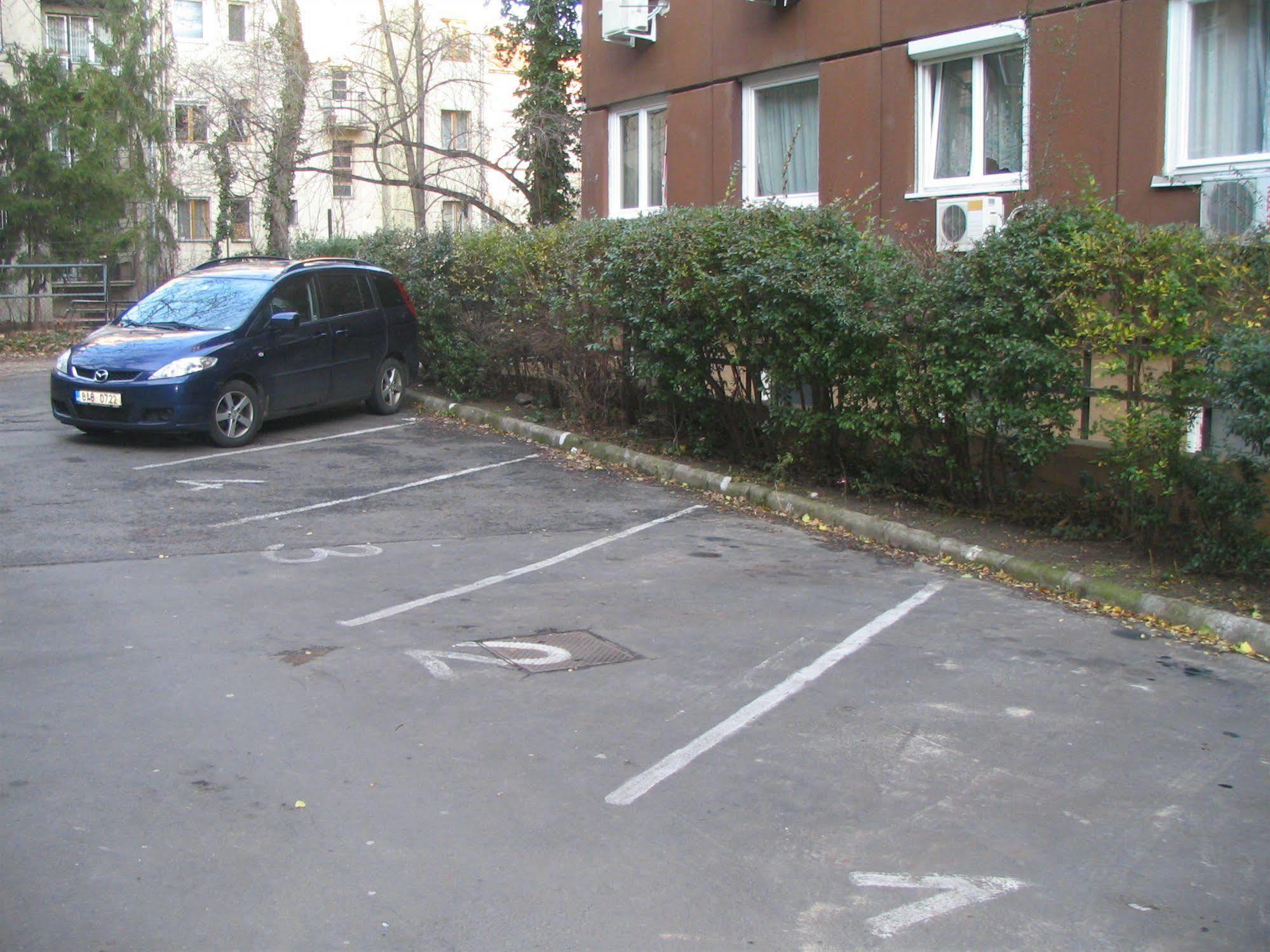 Apartments Leslie Budapest Bagian luar foto